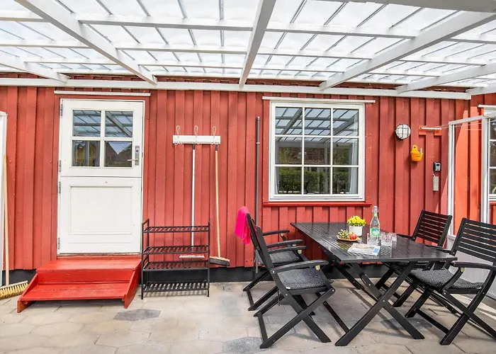 Two-bedroom In Nyaraló Neksø